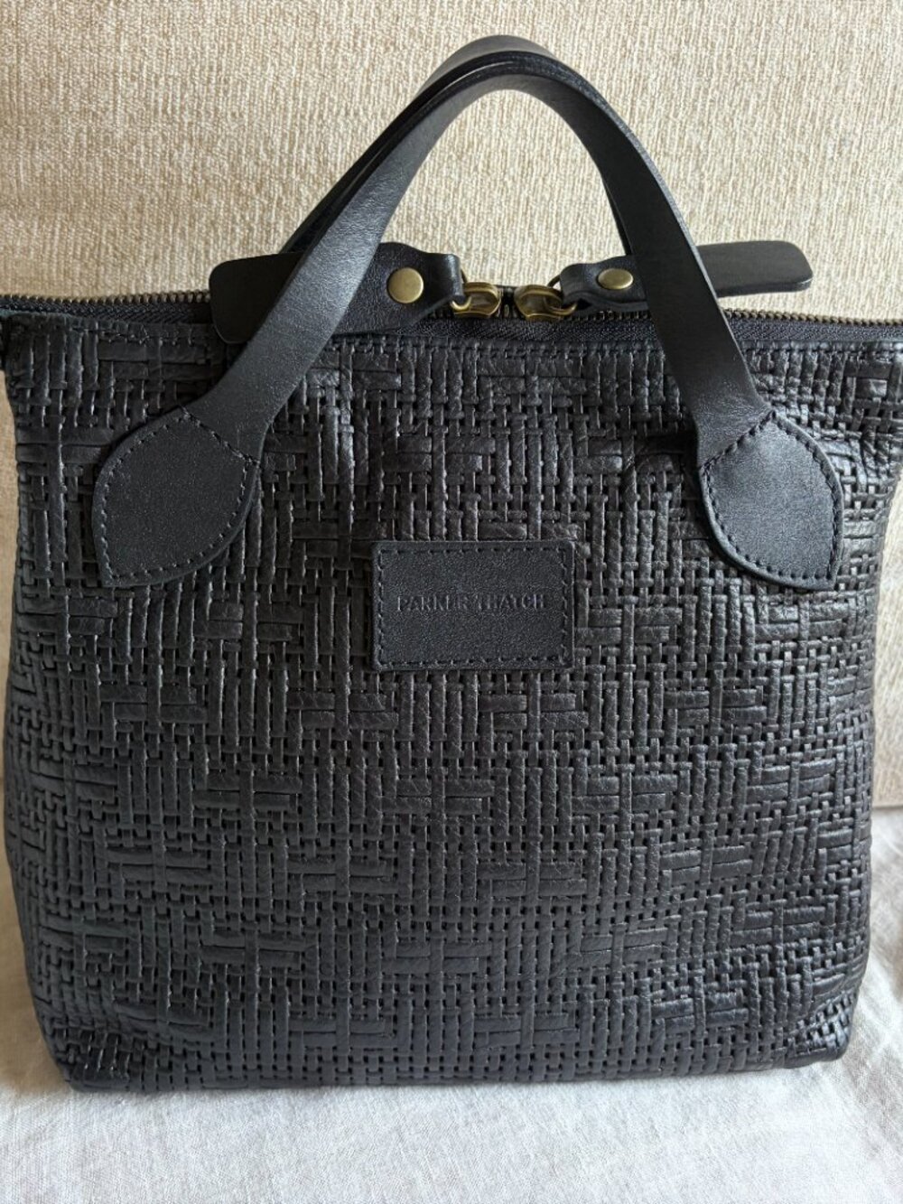 Parker Thatch Small Charlie In Black Leather Basketweave VGUC